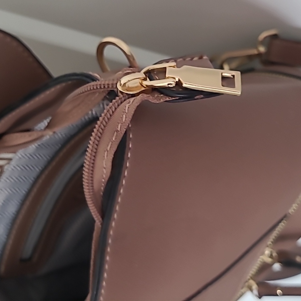 Isabelle backpack. - Picture 9 of 12
